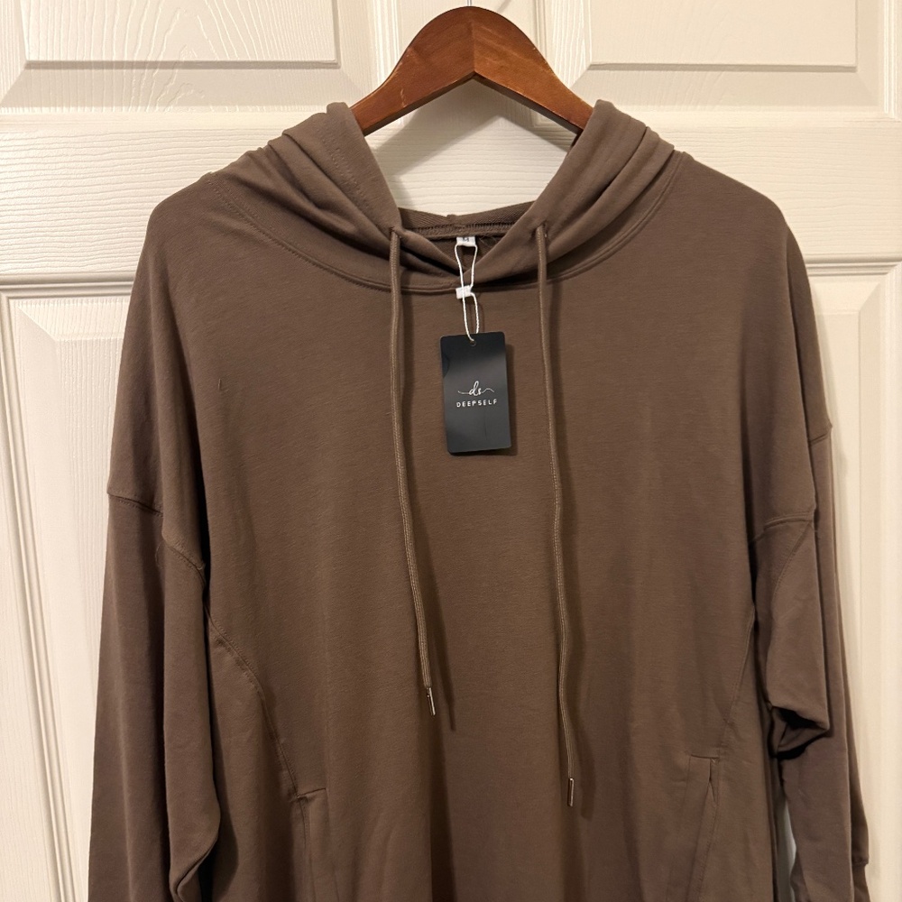 Deepself Sweatshirt, Size M